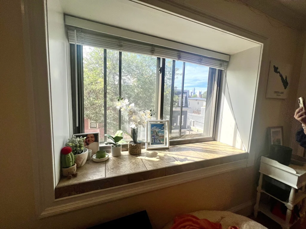 245 E St, South Boston