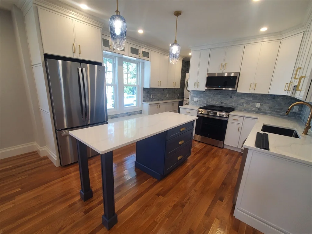 29 Helena Rd, Dorchester