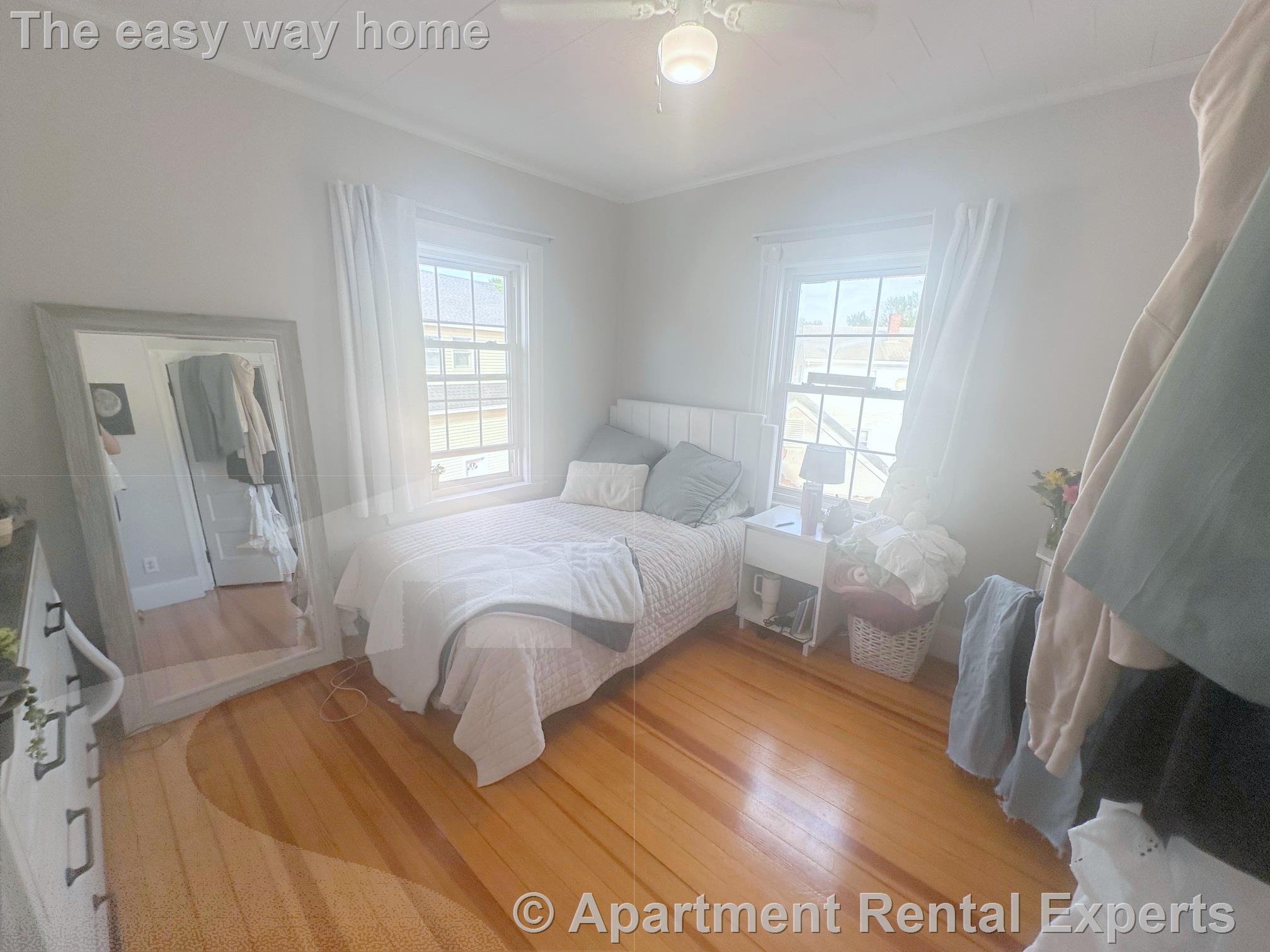 251-253 Arlington St, Tufts