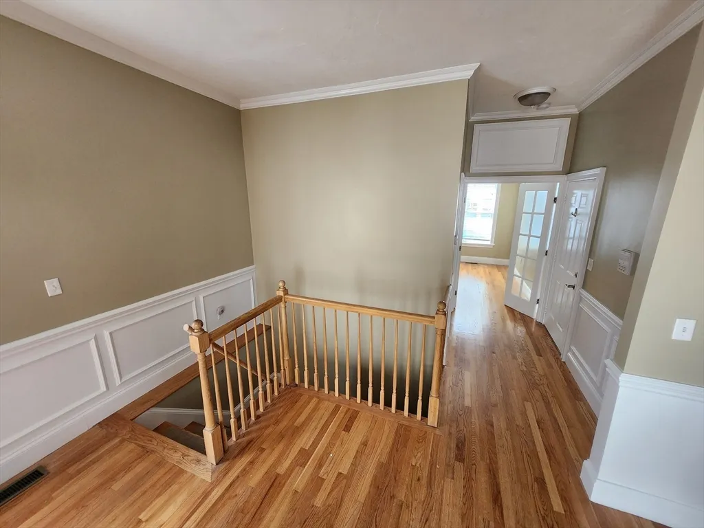 132 West 8th St, South Boston