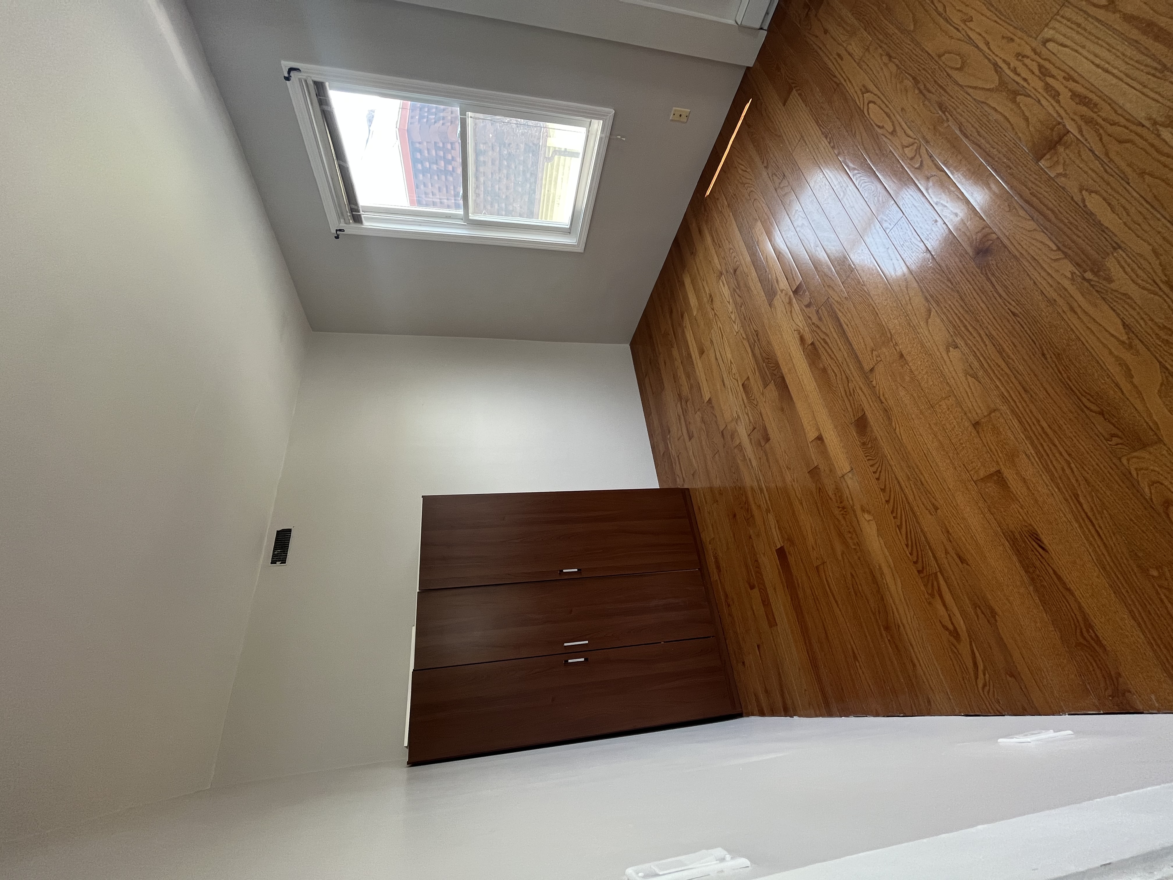 4 bed, 2 bath apartment for rent at 56 Pinckney St Unit 3, East Somerville — photo 5 of 16