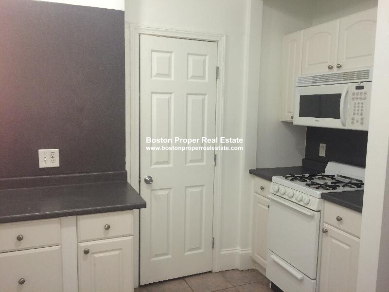 26 Hemenway St, Fenway