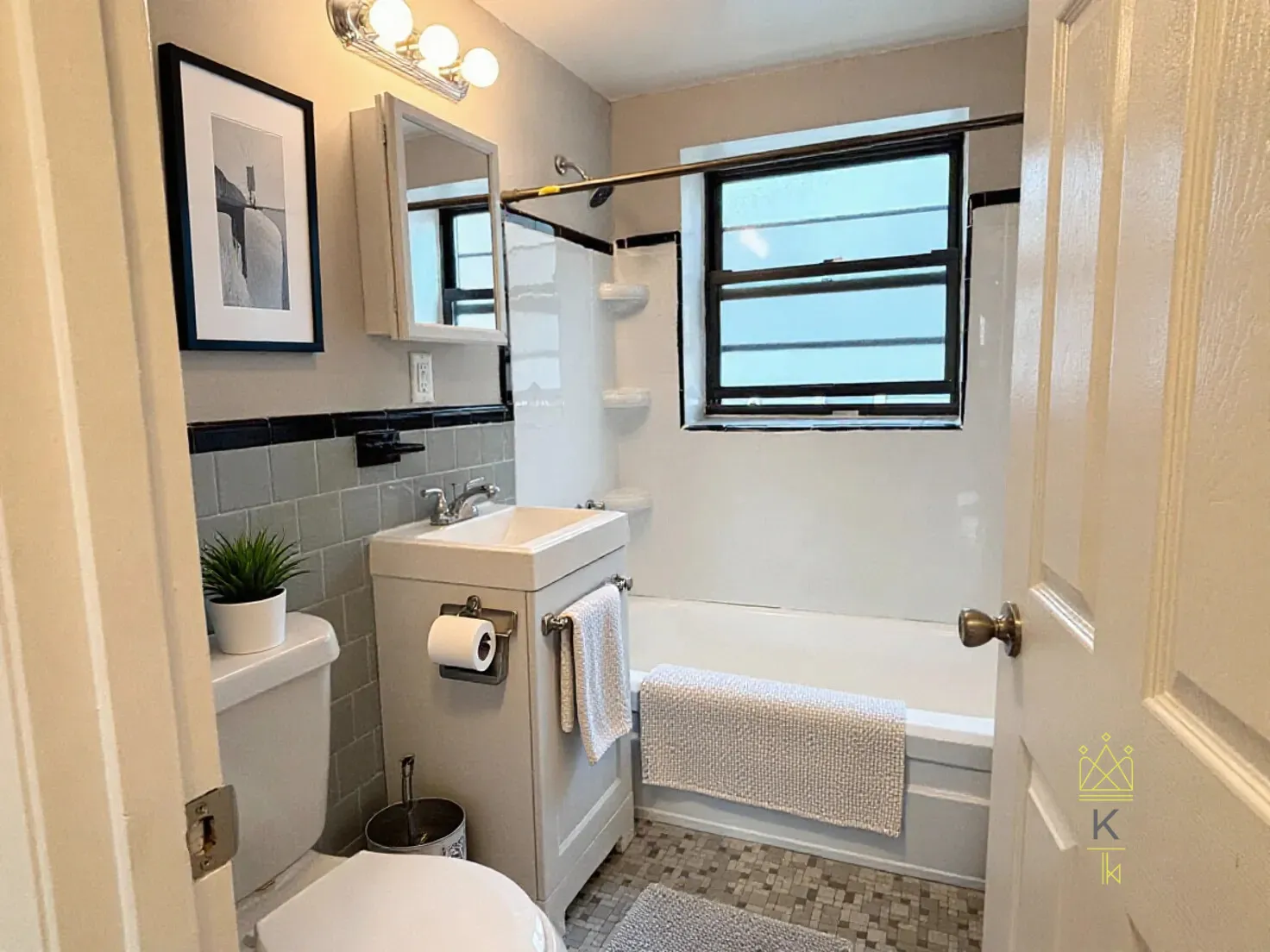 48 A Harvard Ave, Harvard Avenue