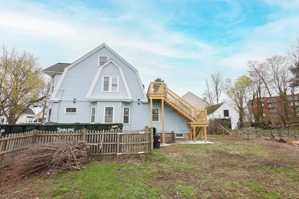 31 Graham St, Quincy
