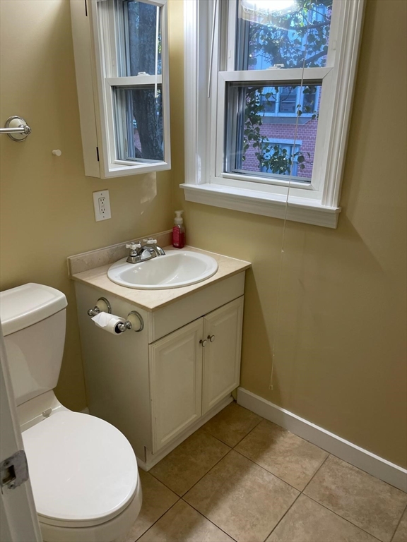 135 Bolton St, South Boston