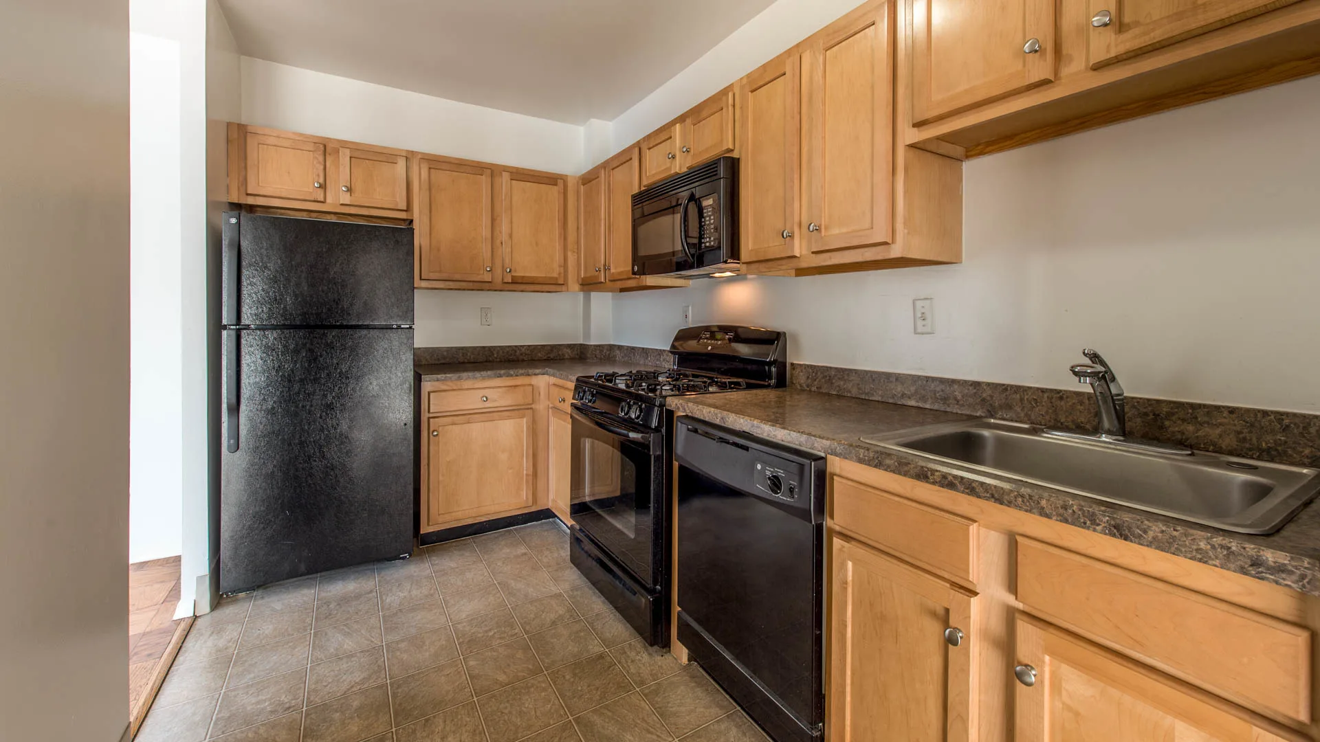 Studio bed, 1 bath apartment for rent at 205 Walden St Unit 6G, Neighborhood Nine