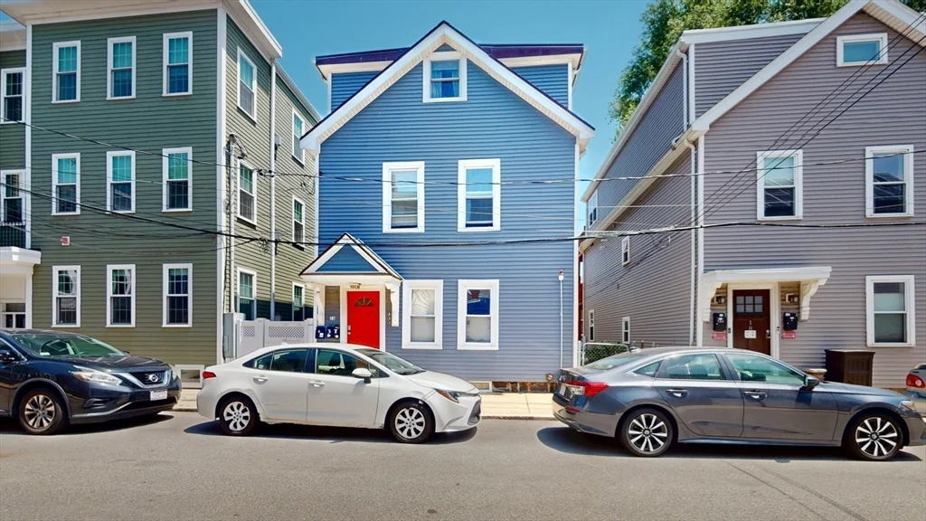 16 Carpenter St, South Boston