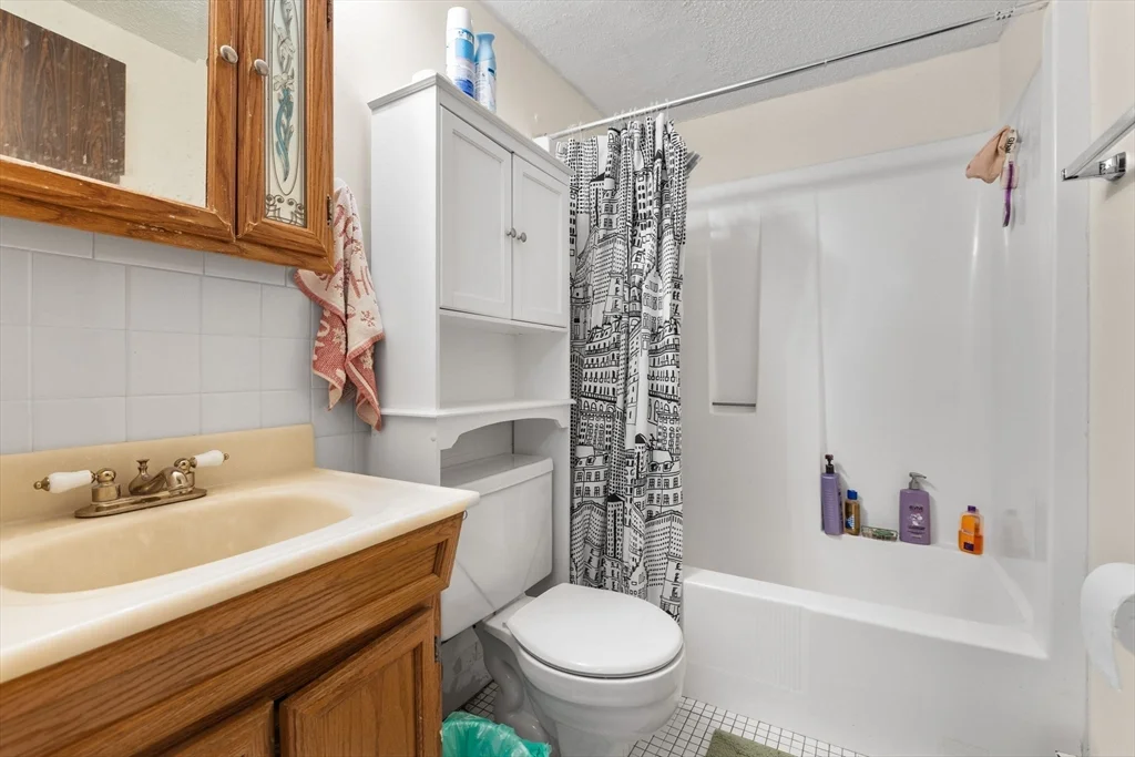 2353 Massachusetts, North Cambridge