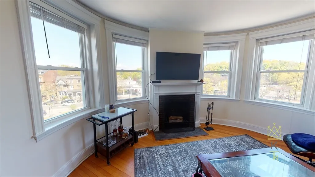 210 Winthrop Rd, Aspinwall Hill