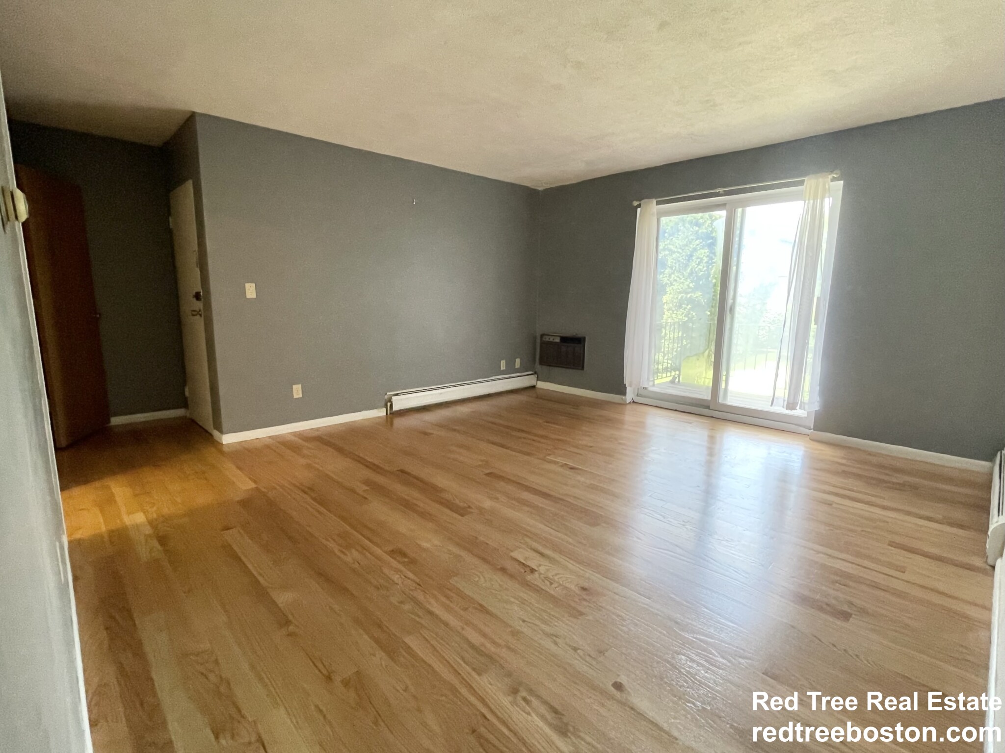 35 Westgate Rd, Chestnut Hill