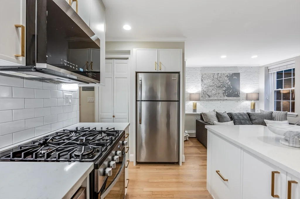 45 1/2 Garden St, Beacon Hill