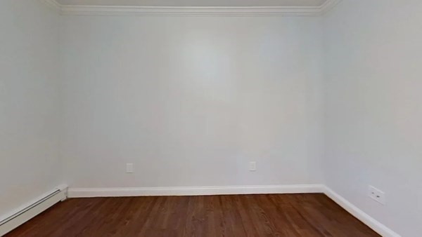 435 Walnut Ave, Roxbury