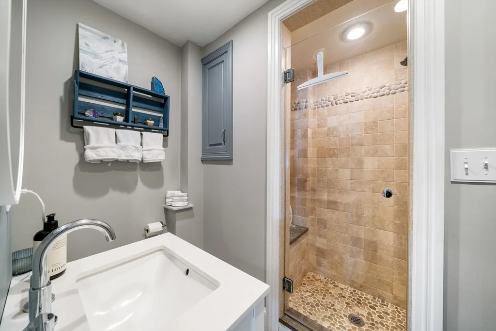 84 Prince St, North End