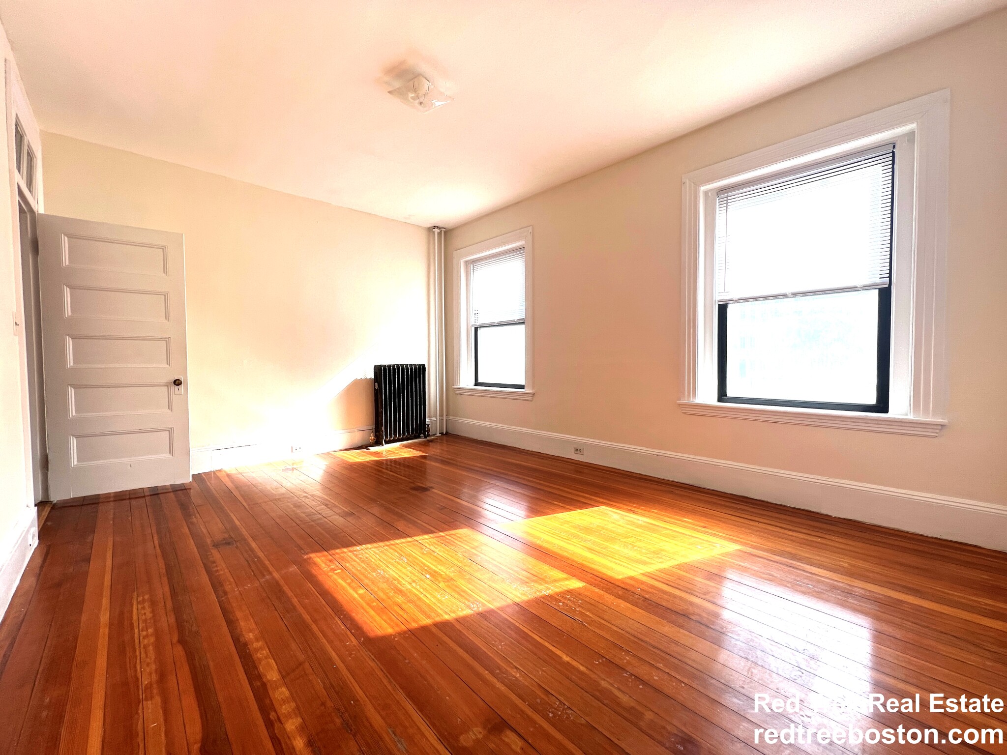 5 Glen Rd, Jamaica Plain