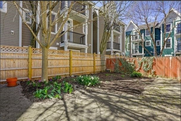 20 Lake St, Ward Two