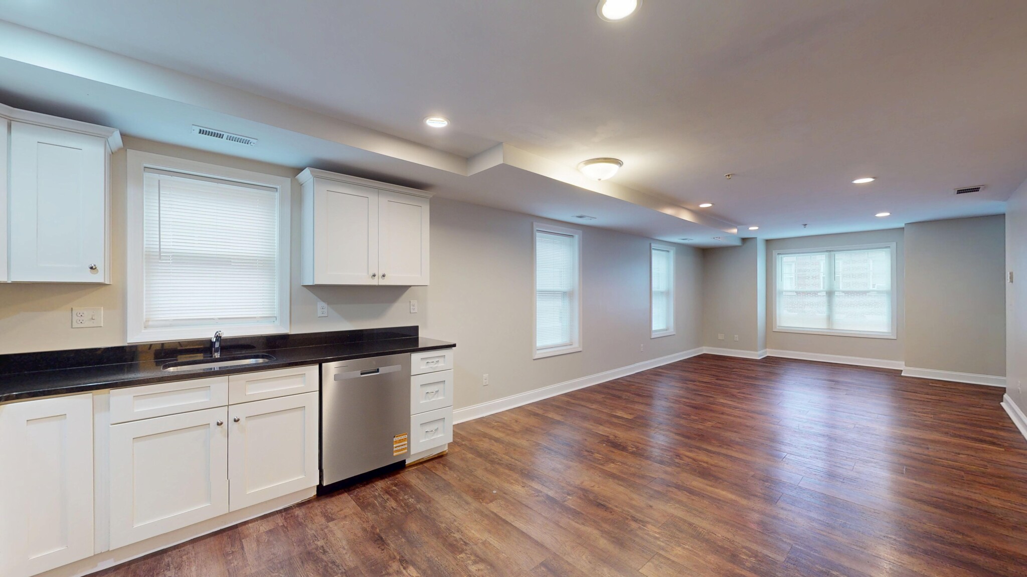 60 Holworthy St, Roxbury