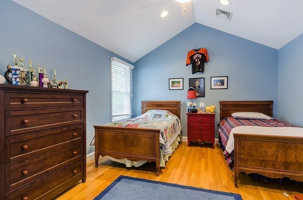 26 South Gate Park, West Newton