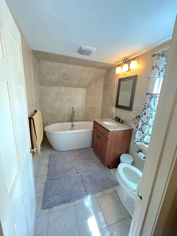 81 Walnut St, West Bridgewater