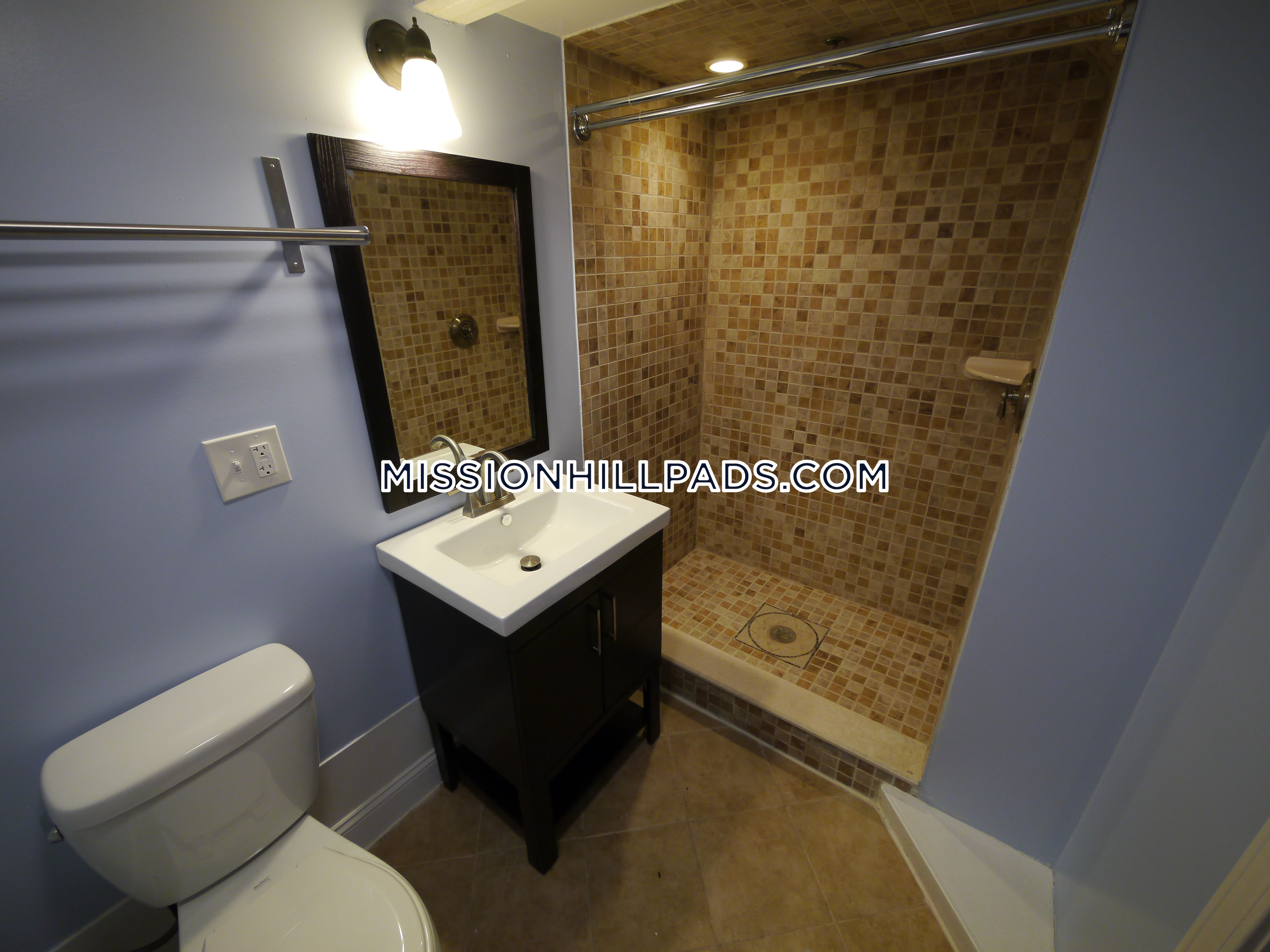 4 bed, 2 bath apartment for rent at 5 Saint James Pl Unit 1, Roxbury — photo 13 of 13