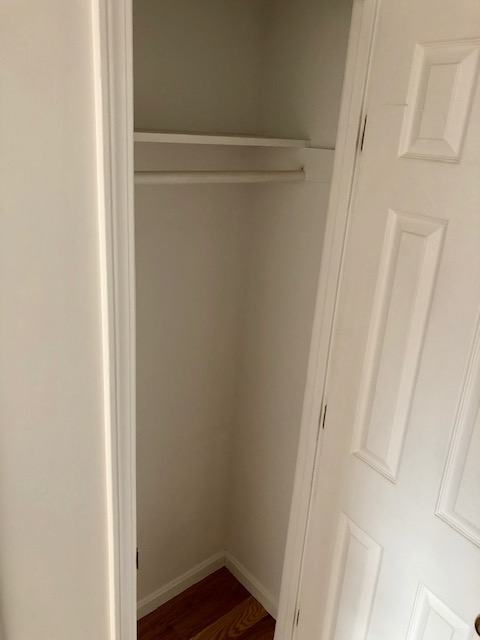 1061 Beacon St, Longwood