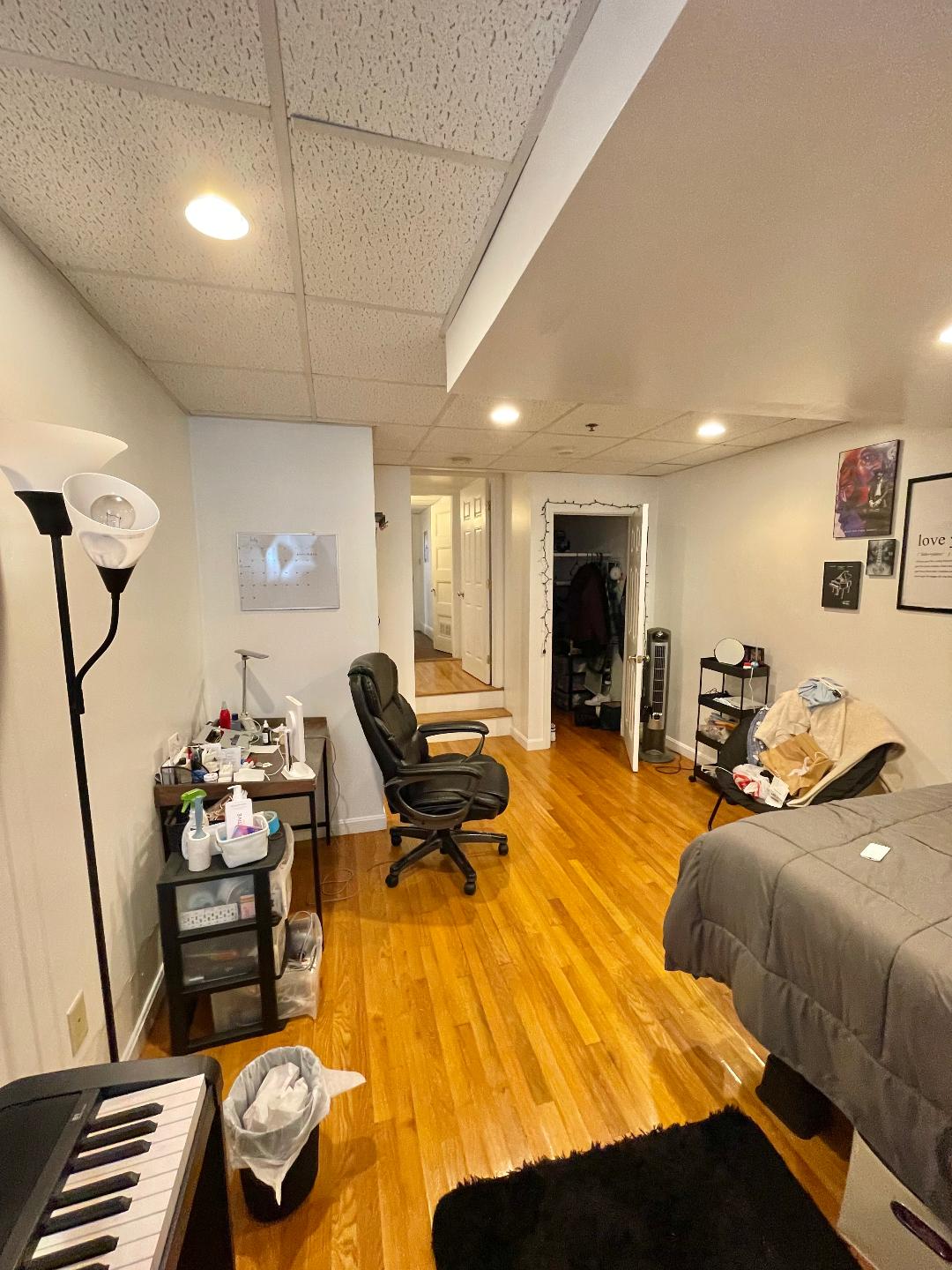 1061 Beacon St, Longwood