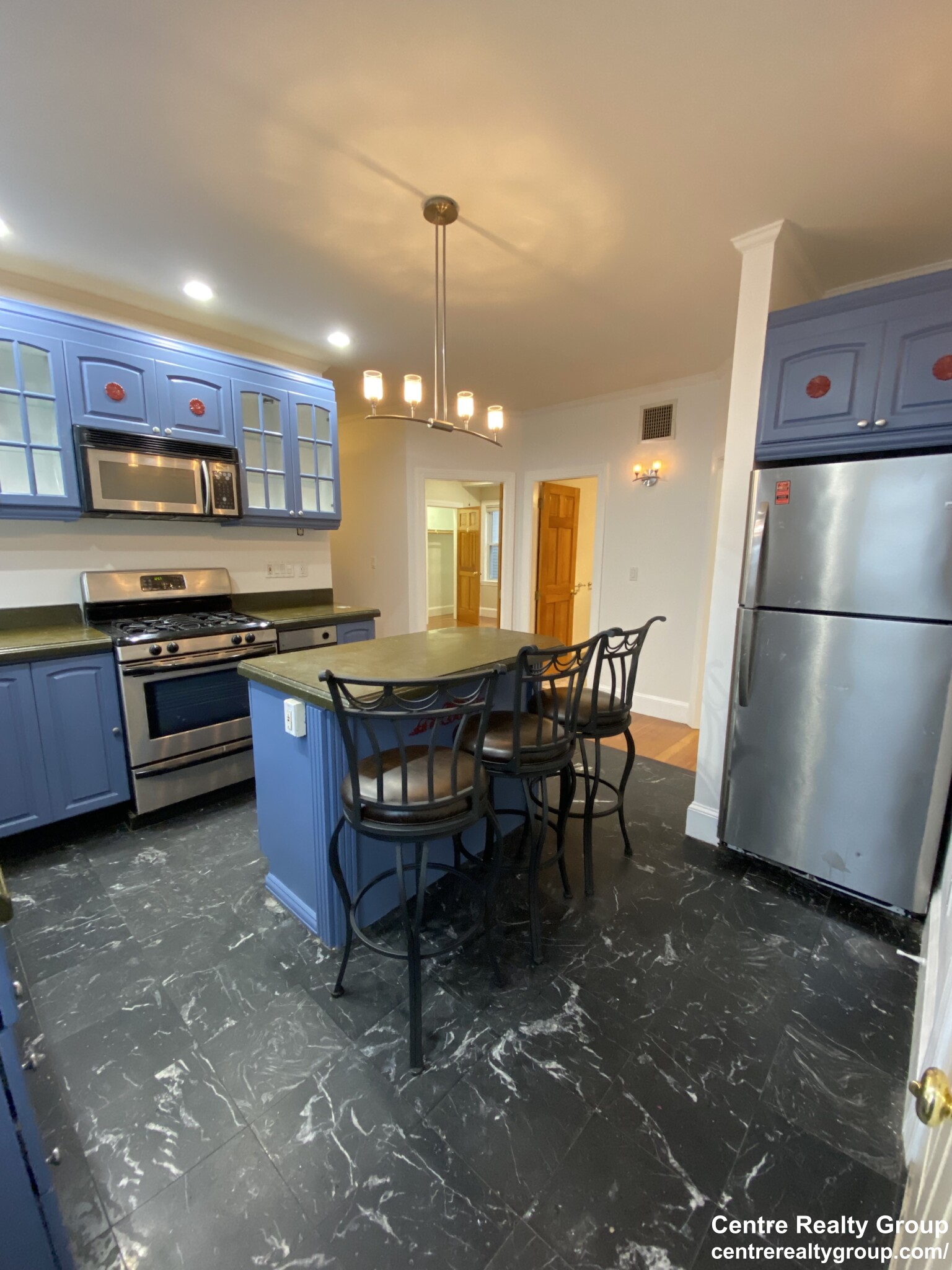 200 Hyde Park Ave, Jamaica Plain