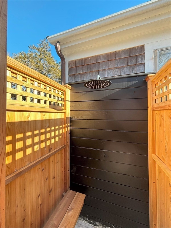 16 Jefferson Shores Rd, Cohasset Narrows