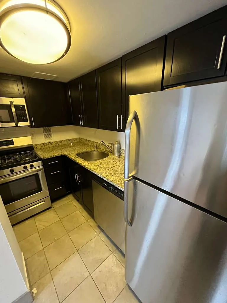 185 Freeman St, North Brookline