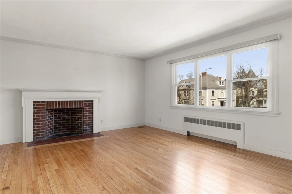 3 Wallace Rd, Diamond District