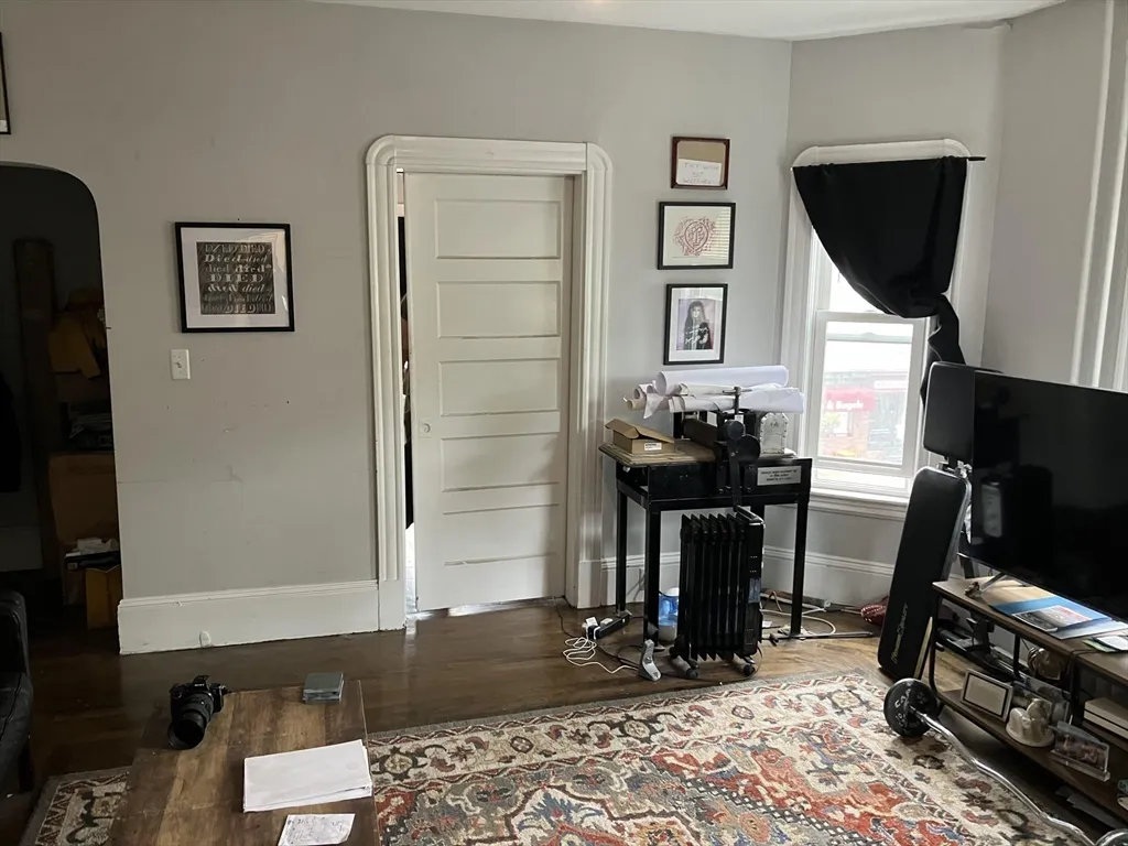 1109 Broadway, Teele Square