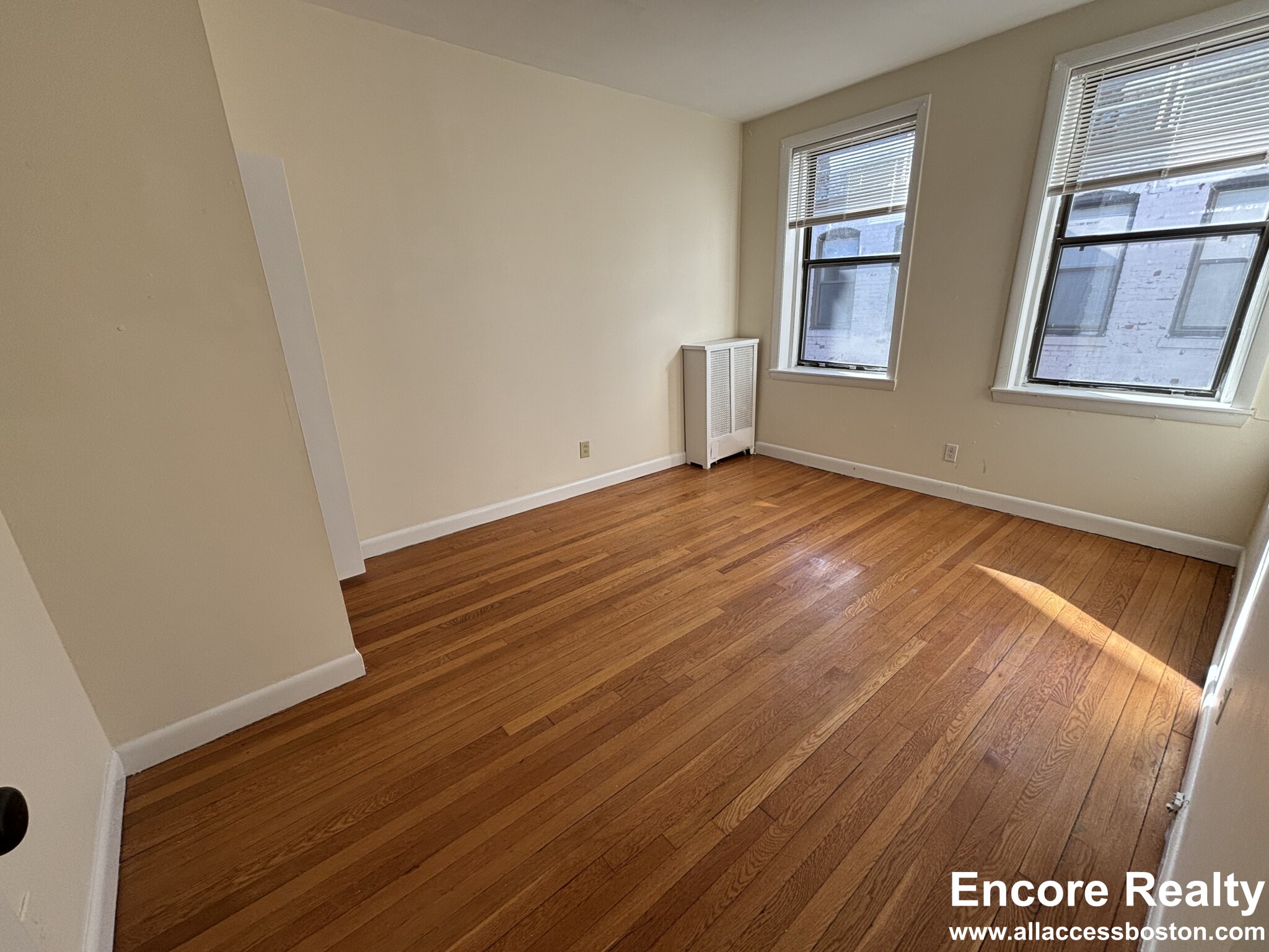 1135 Commonwealth Ave, Brighton