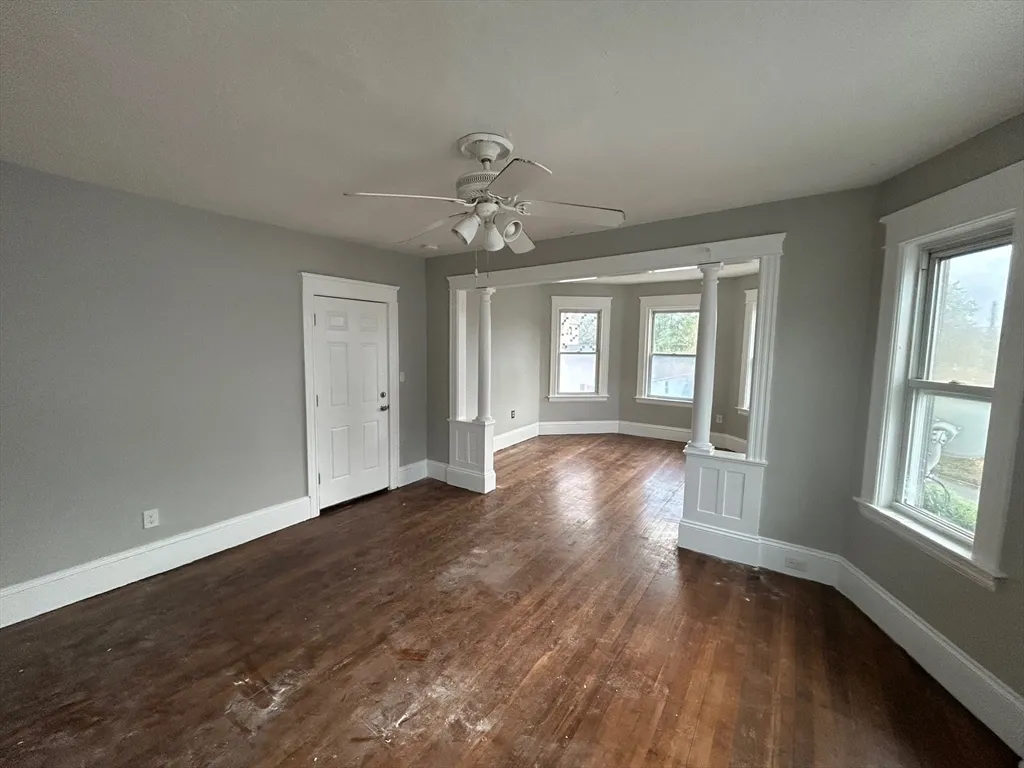 21 Henchman, East Worcester