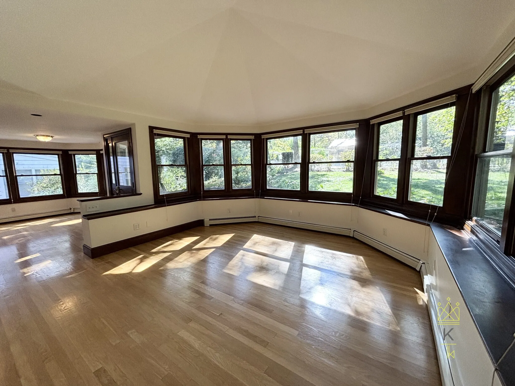 33 Clearwater Rd, Chestnut Hill