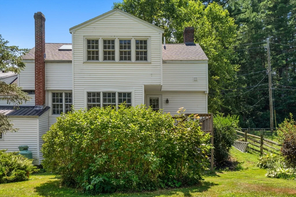 157 Farm Rd, Sherborn