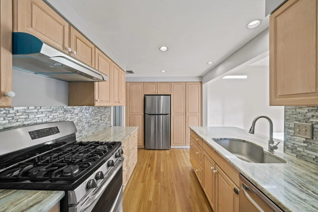 55 Evelyn Rd, Needham