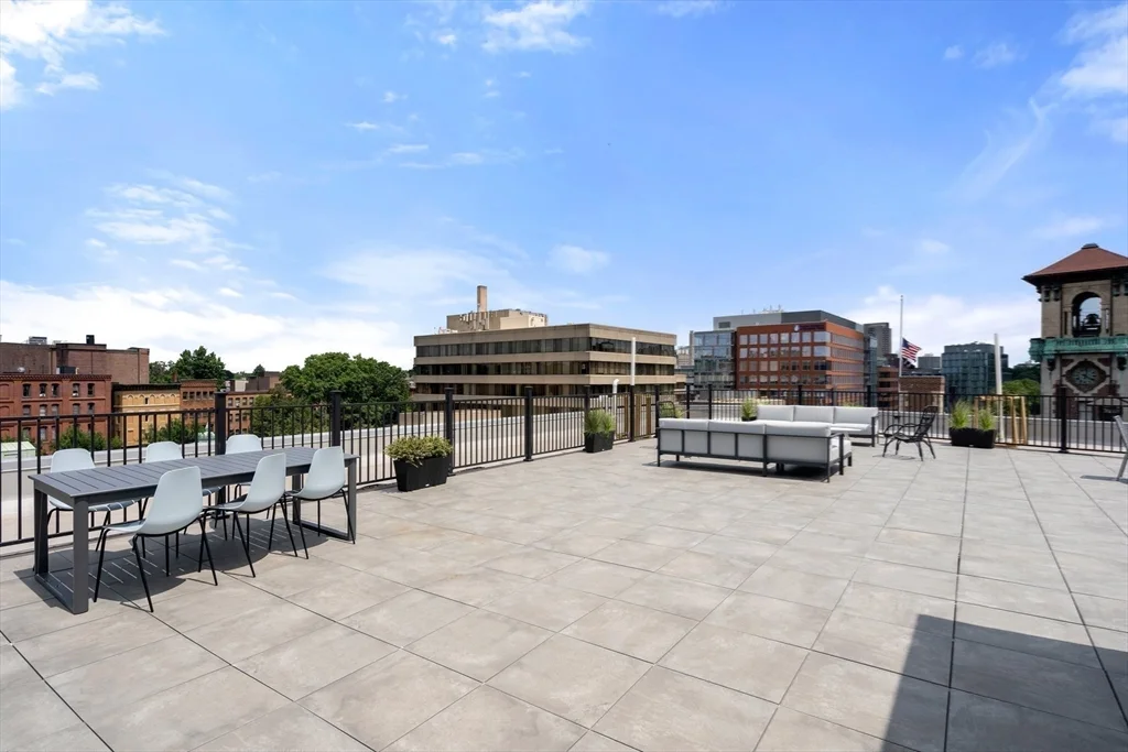 69 Walnut St, Brookline Village