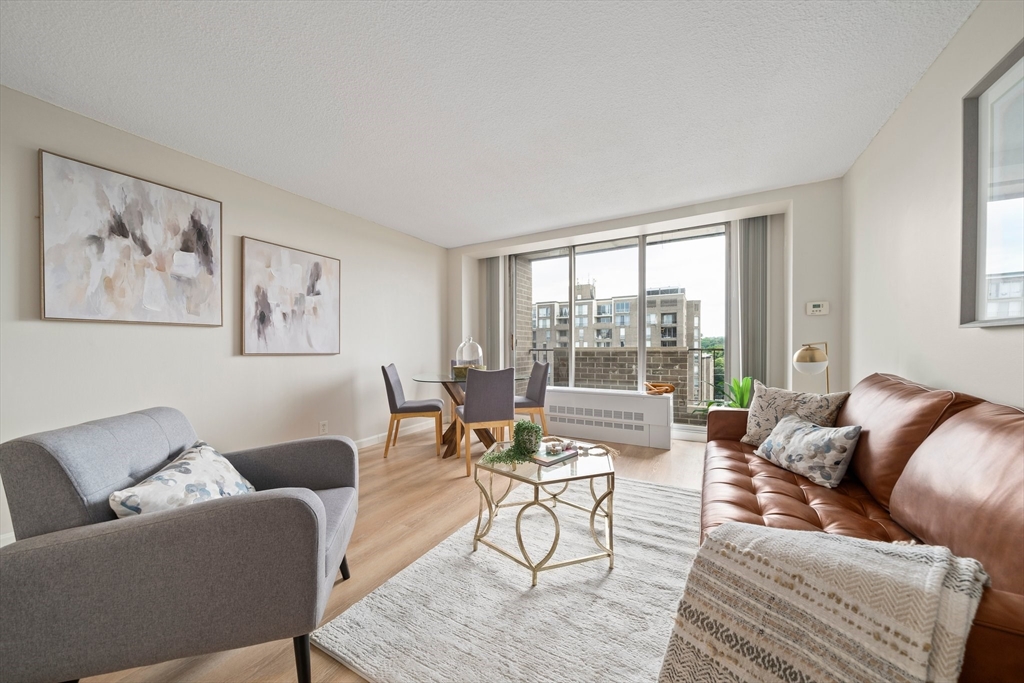 44 Washington St, Brookline Village