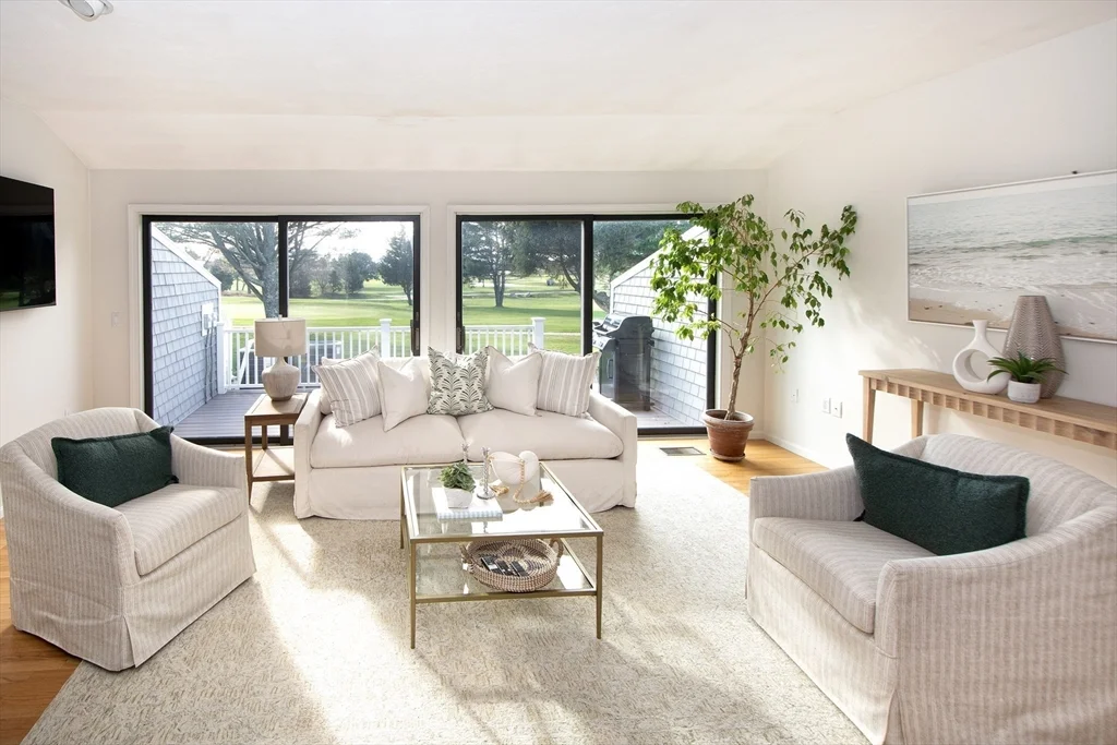 40 Driftway, Third Cliff