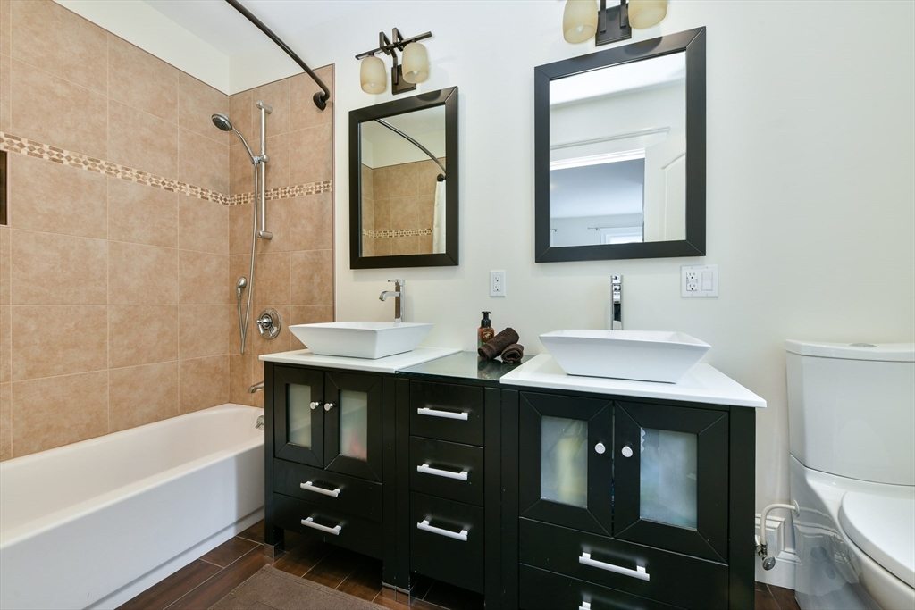 1038 Beacon St, Brookline