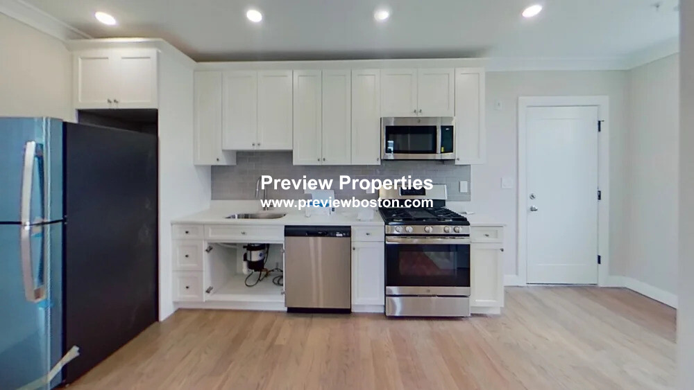 93 George St, Roxbury