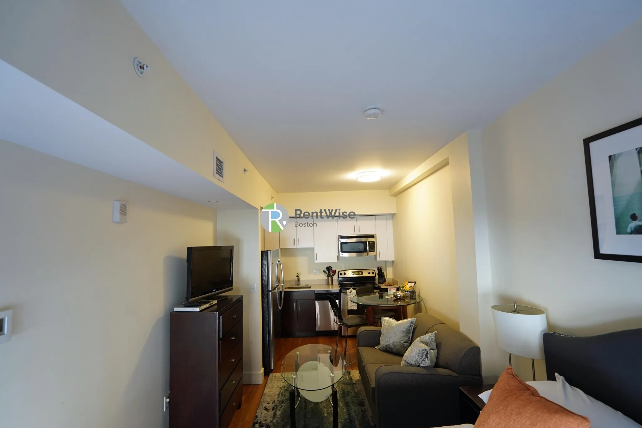 8 Winter St, Downtown