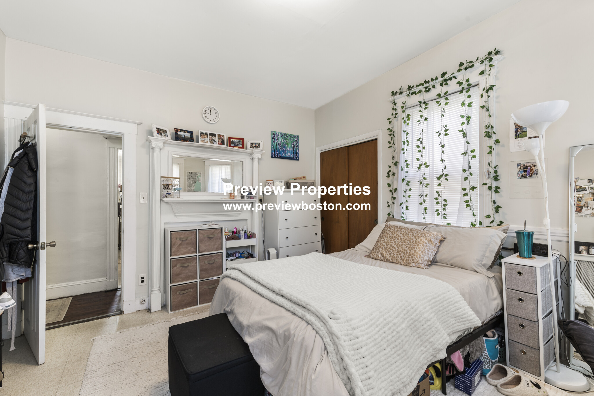 175 River St, Riverside