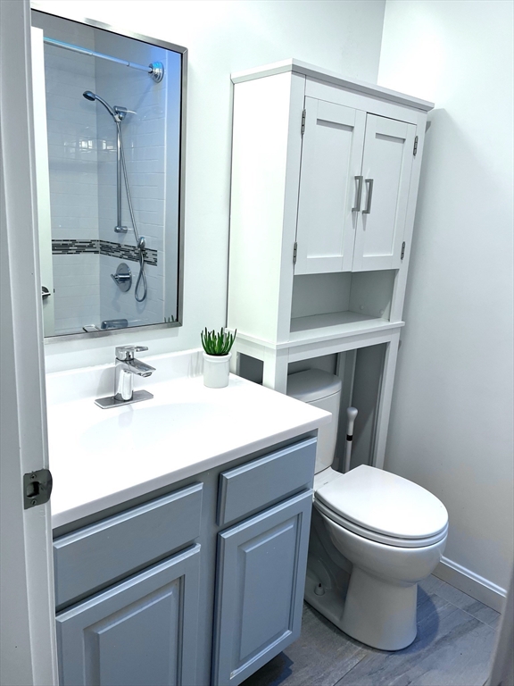 90 Monument, Medford