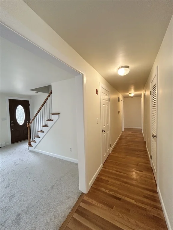 75 Marlboro Rd, Southborough