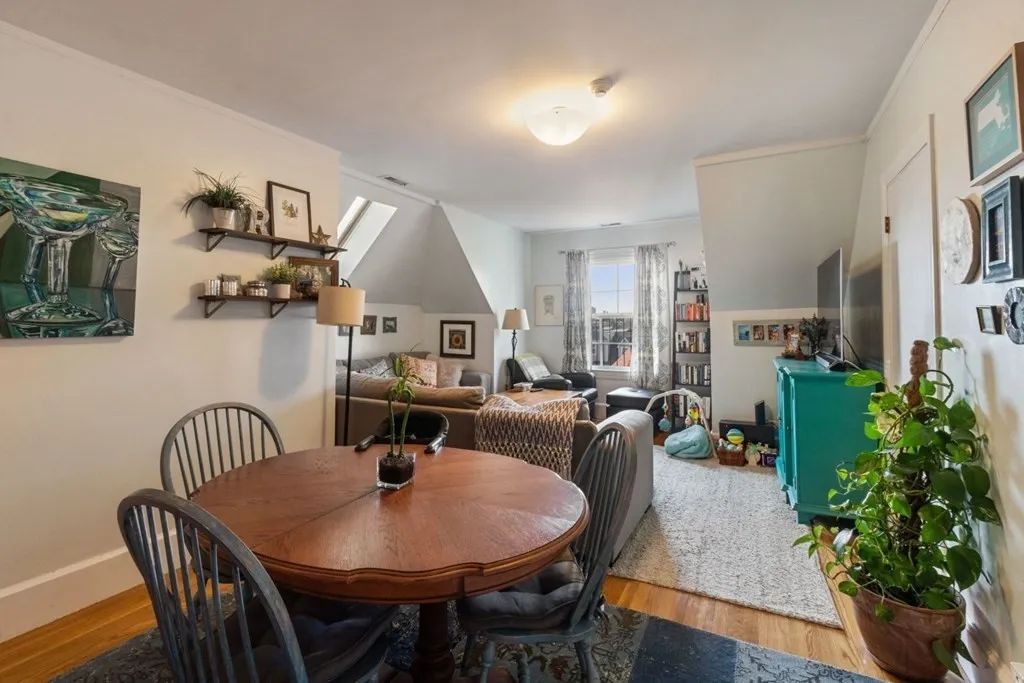 10 West Bellevue Ave, Avon Hill