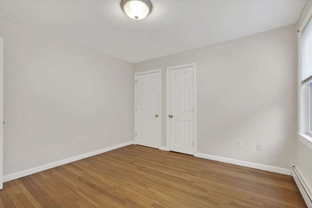 5-7 Linwood Ave, Wyoming