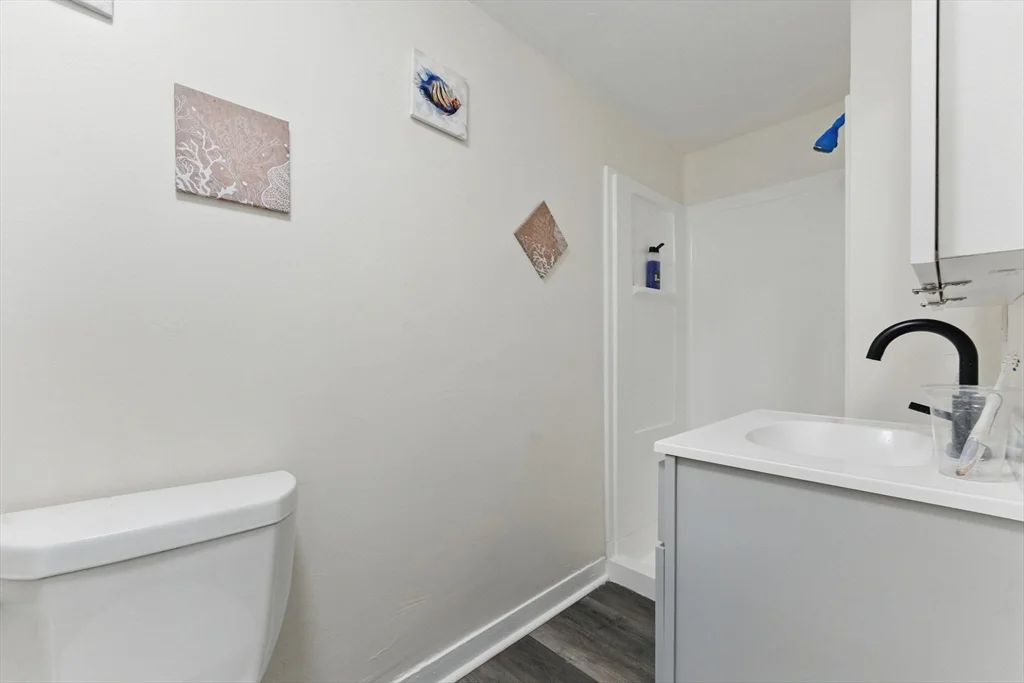 357 Granite St, Quincy