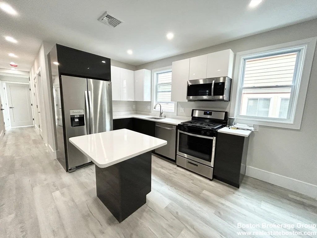 23 Mount Vernon St, Dorchester