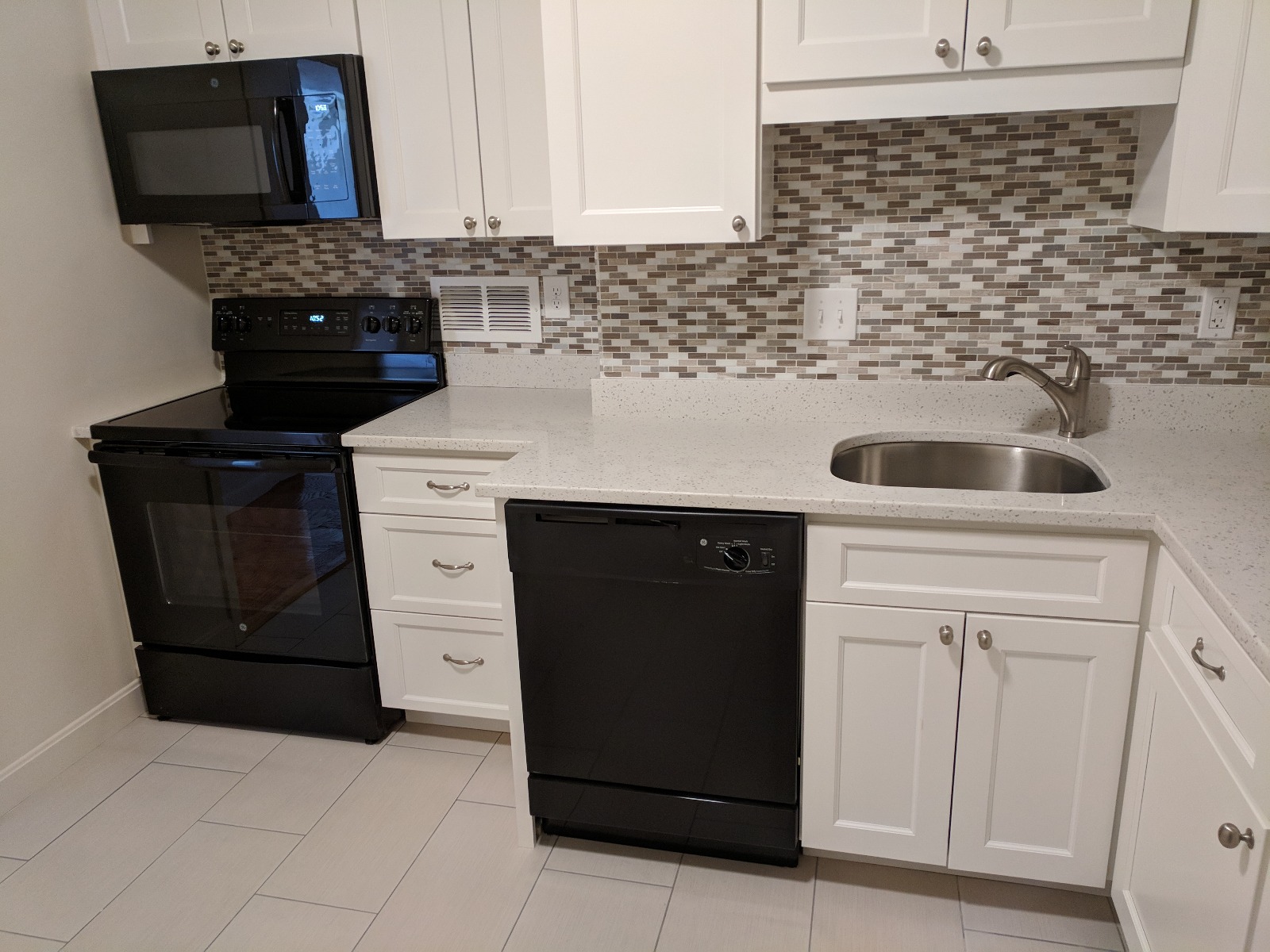 101 Monmouth St, Longwood