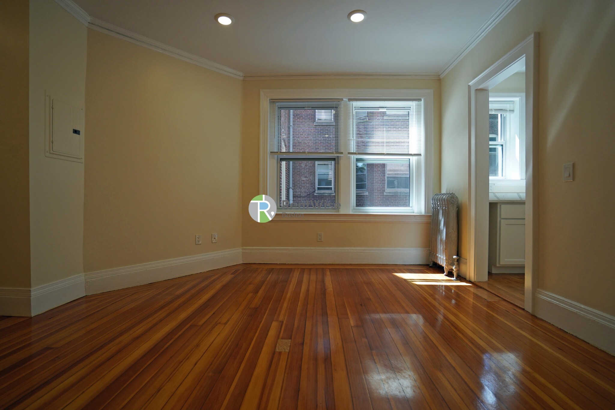 10 Beals St, North Brookline